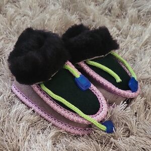 Cozy Kids Shoes with Black and Green Accents